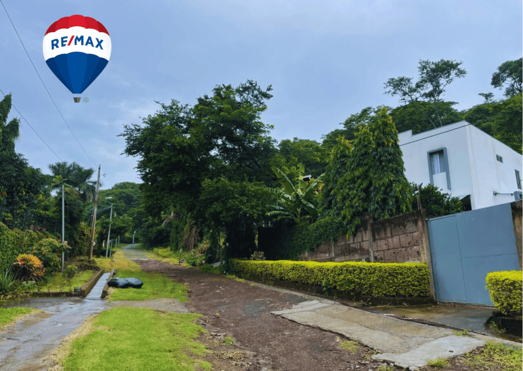 Lote con vistas Espectaculares en Villa Fontana