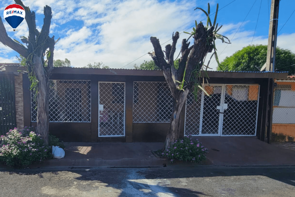 Casa Remodelada en Colonia Morazán