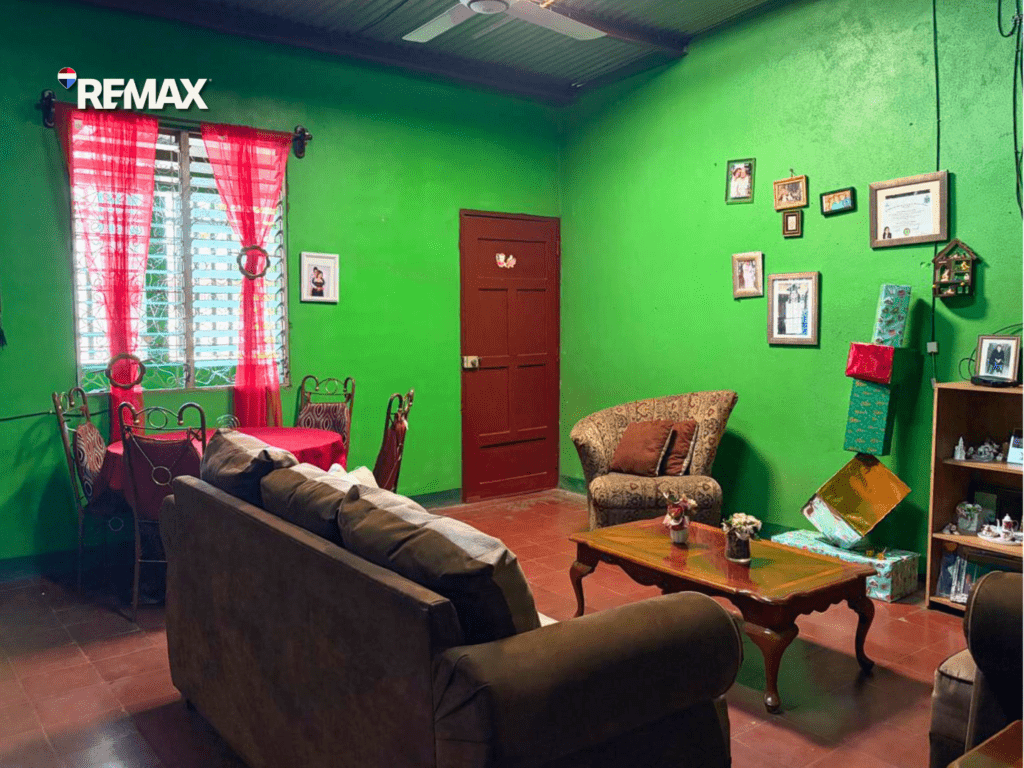 Casa Céntrica en Los Laureles Sur