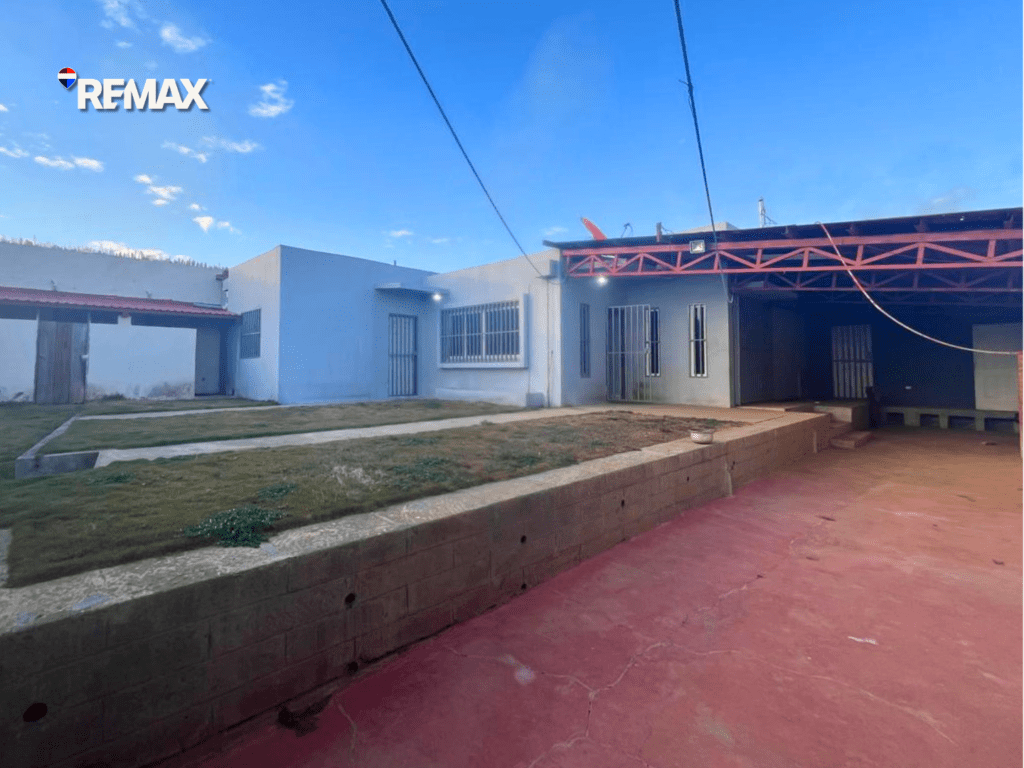 Amplia Casa en Km 29 Carretera Panamericana Sur